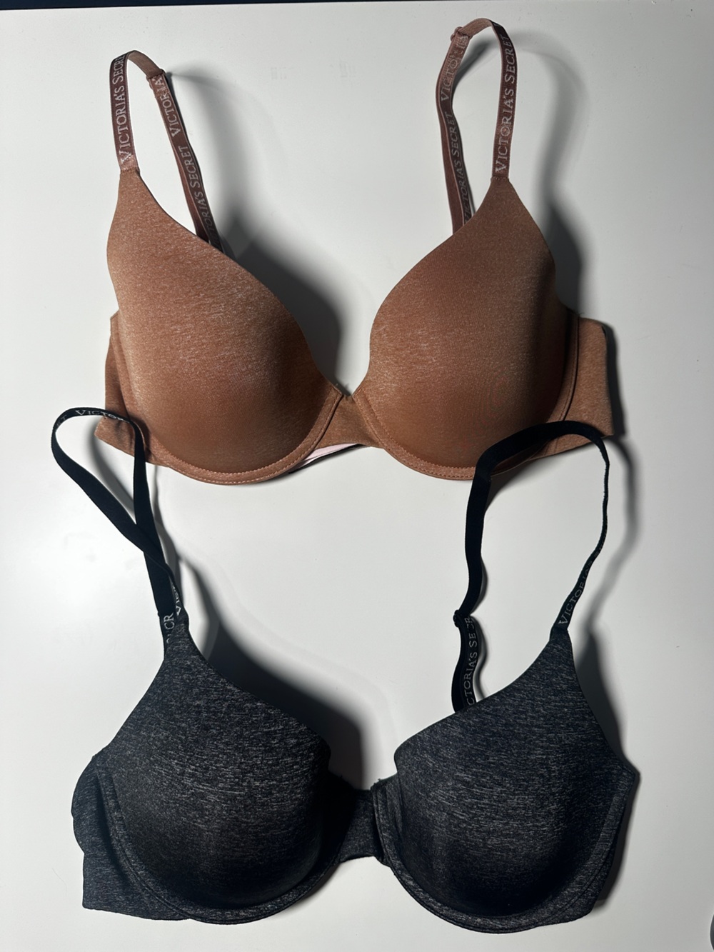 Victoria’s Secret tshirt bra 32D
